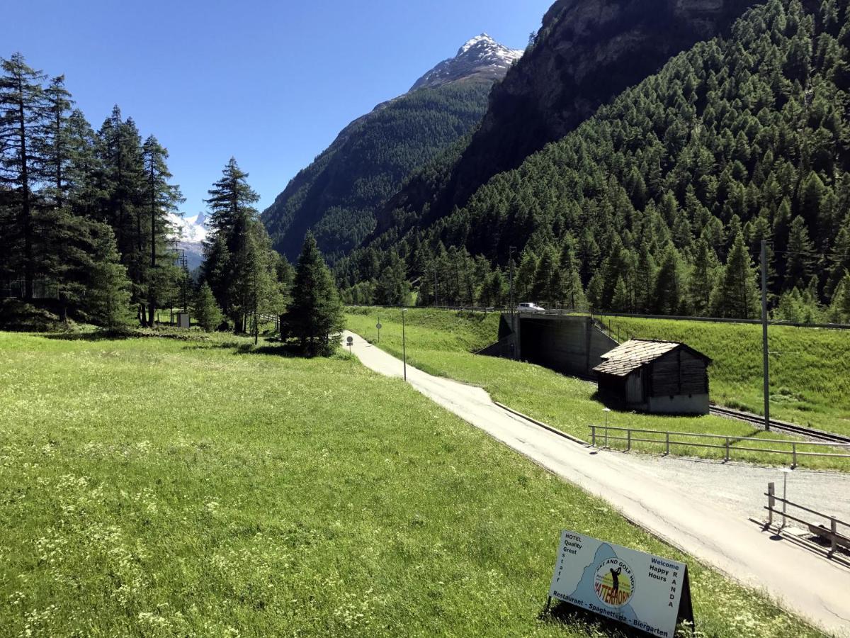 B&B Matterhorn Golf Randa Dış mekan fotoğraf